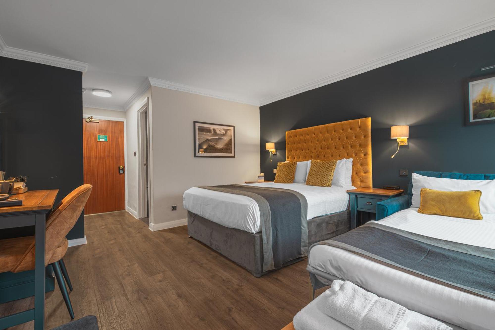 Crooklands Hotel 3*